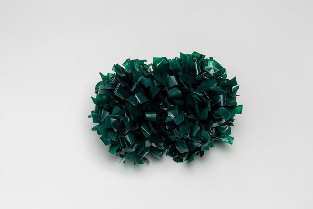 Plastic pompon